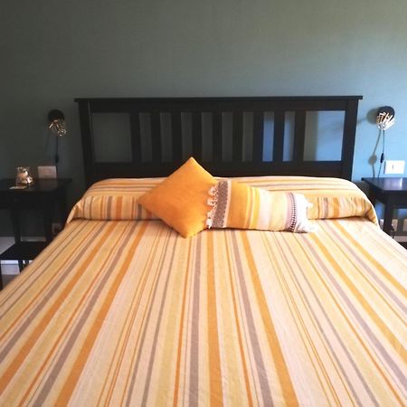 The Yellow House Fiumicino Bilik gambar