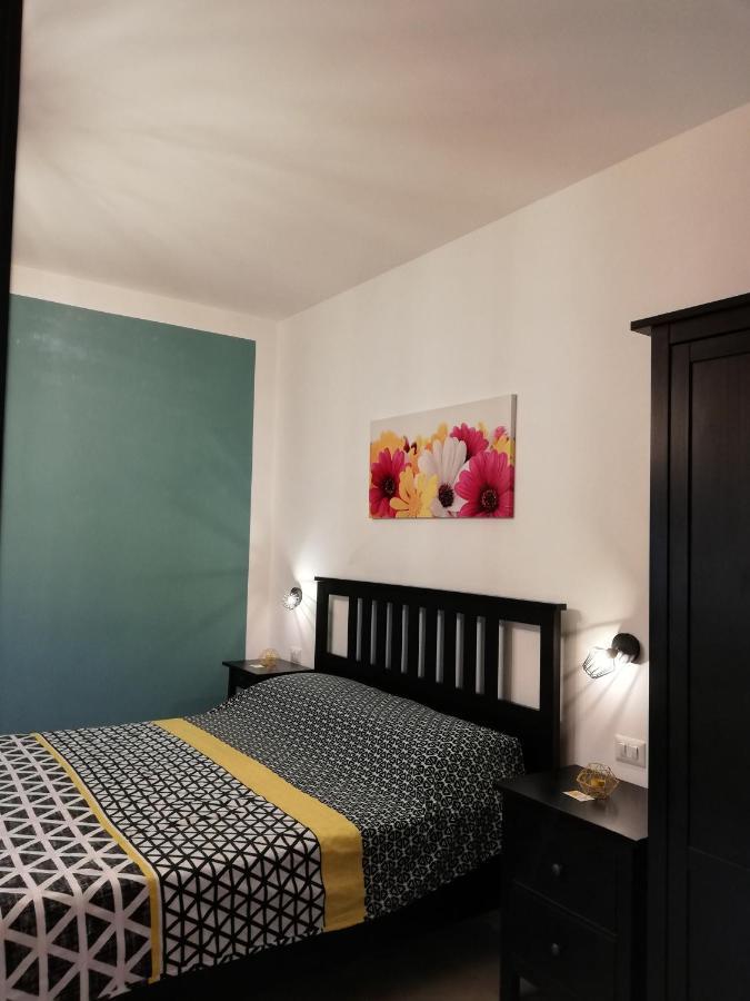 The Yellow House Fiumicino Luaran gambar